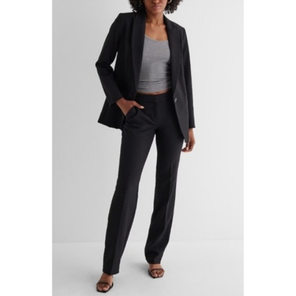 EXPRESS Size. 10S Editor Mid-Rise Barely Bootcut Pant